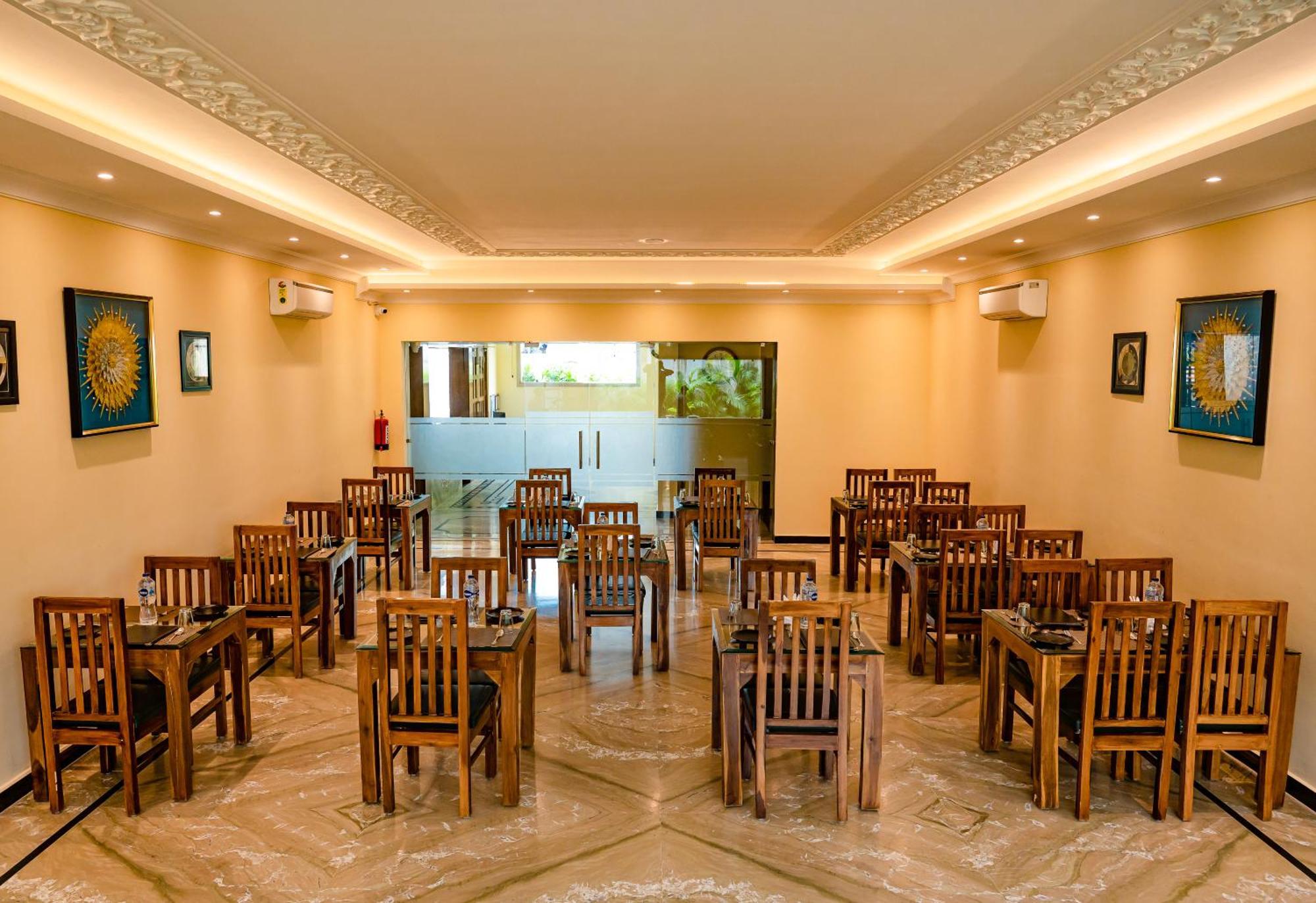 Amritara Ramila Kutir Hotel Ayodhya Kültér fotó