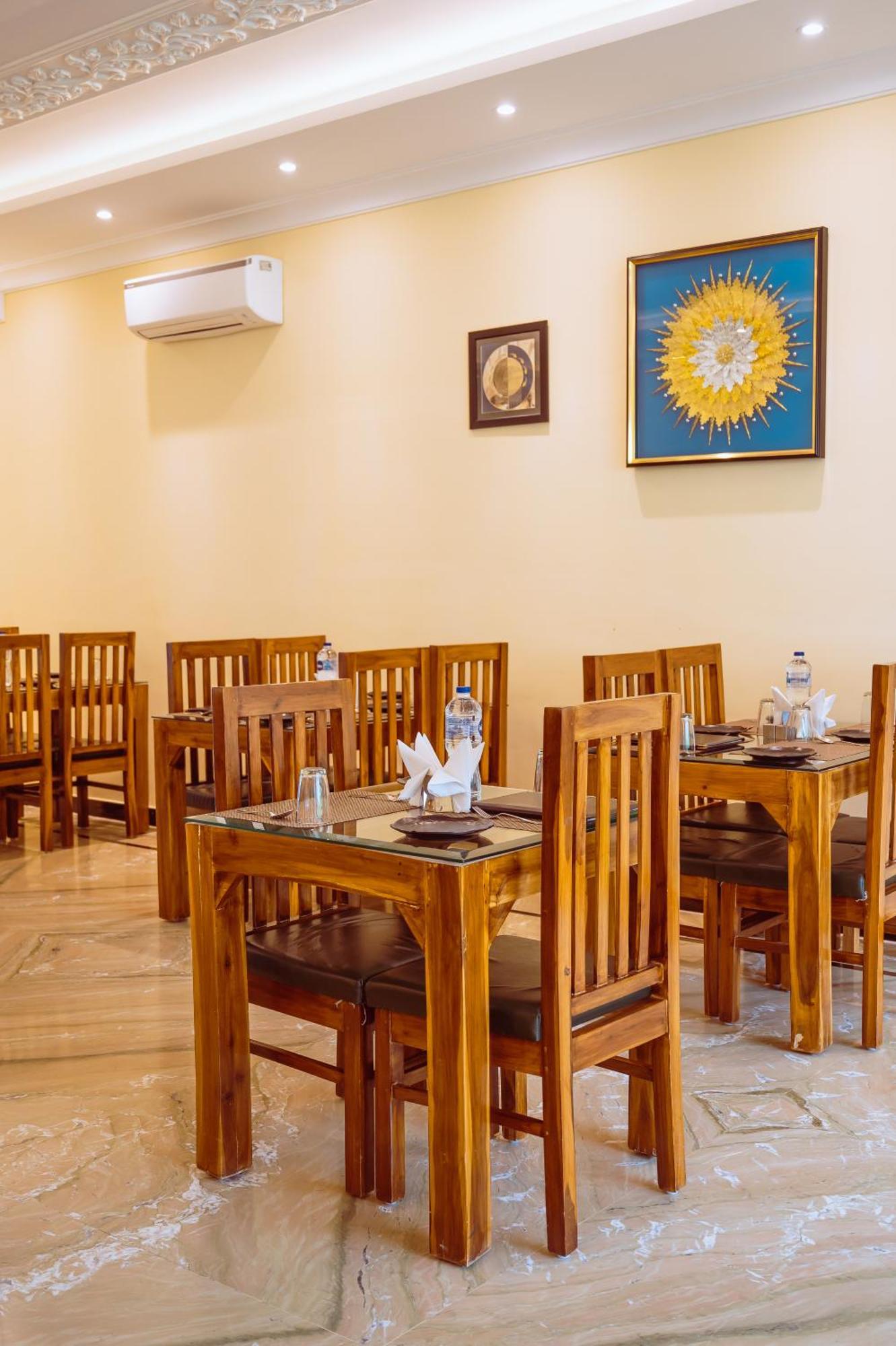 Amritara Ramila Kutir Hotel Ayodhya Kültér fotó